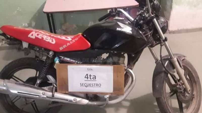 Intentaron robar en un auto cuando su dueño cargaba combustible