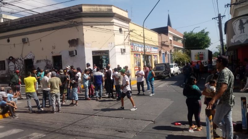 Beneficiarios arden contra ANSES por el bono