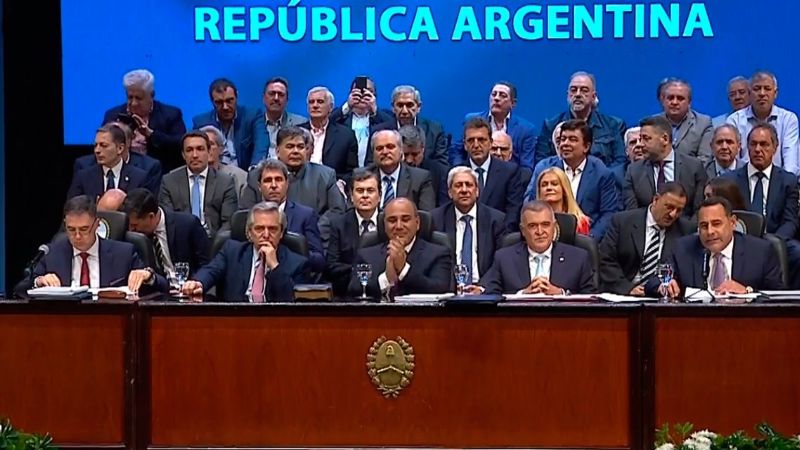 Alberto participó del acto de asunción de Manzur