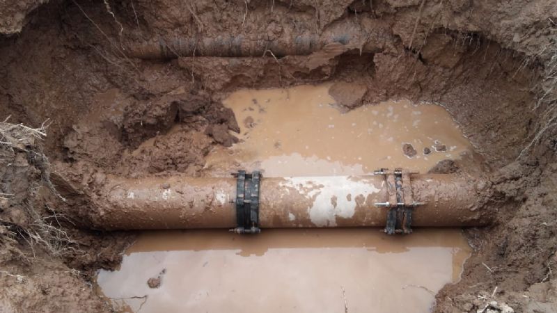 Trabajan en la reparación del acueducto 250 en Recreo