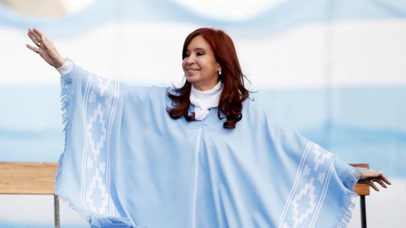 Revocan procesamiento a Cristina por supuestas coimas en corredores viales