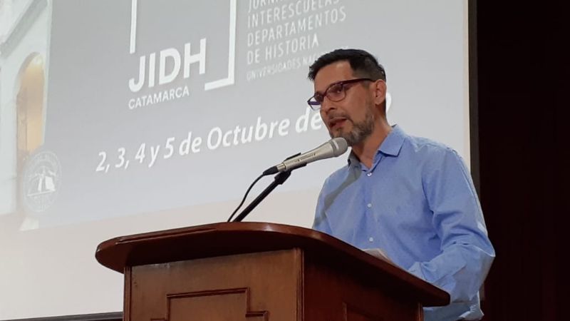Con un marco multitudinario, comenzaron las Jornadas de Historia