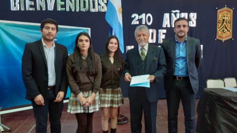 Concejales sesionaron en el Colegio del Carmen