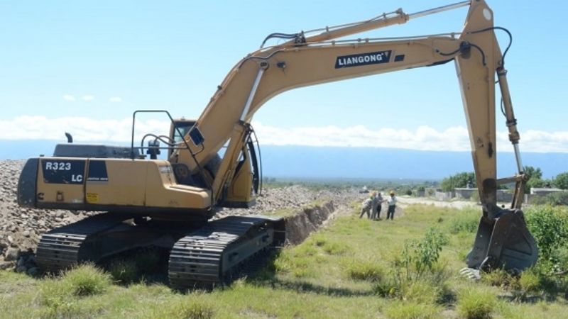 Aguas de Catamarca ejecuta obras en el oeste de la Capital