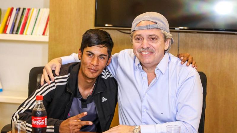 Alberto recibió a Braian, el presidente de mesa discriminado