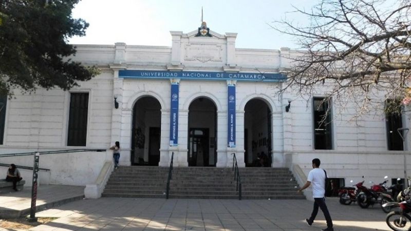 Acto de colación de grado en Humanidades