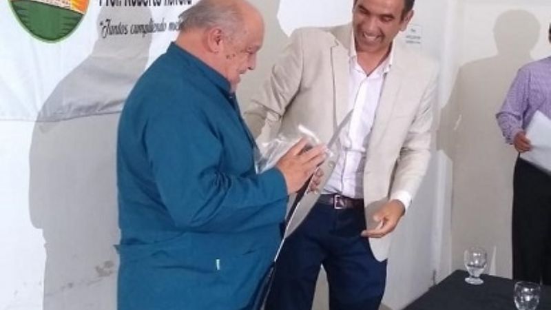 Hospital "Liborio Forte" recibió ambulancia donada por el Municipio