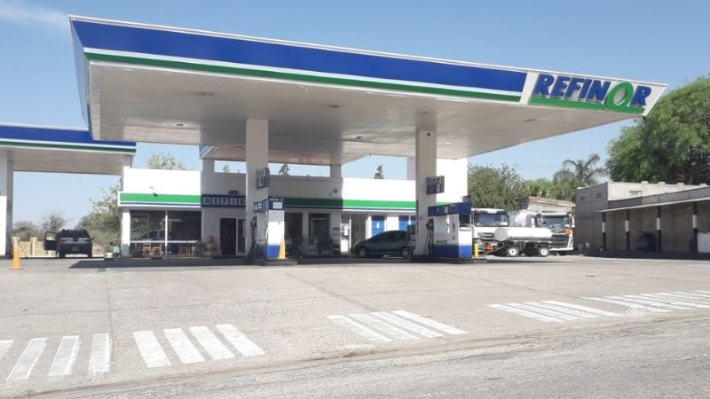 Amenazó con un machete a un playero y se llevó la recaudación