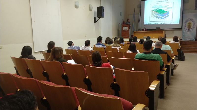 Curso de posgrado sobre gestión, normativa y calidad de agua