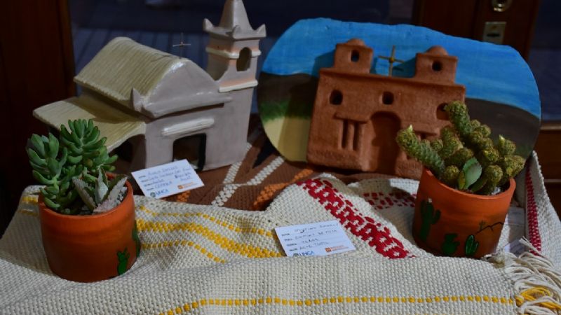 Muestra de Cerámica y Técnicas Textiles