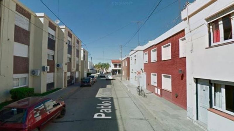 Fue a buscar a su expareja al trabajo y la asesinó a puñaladas