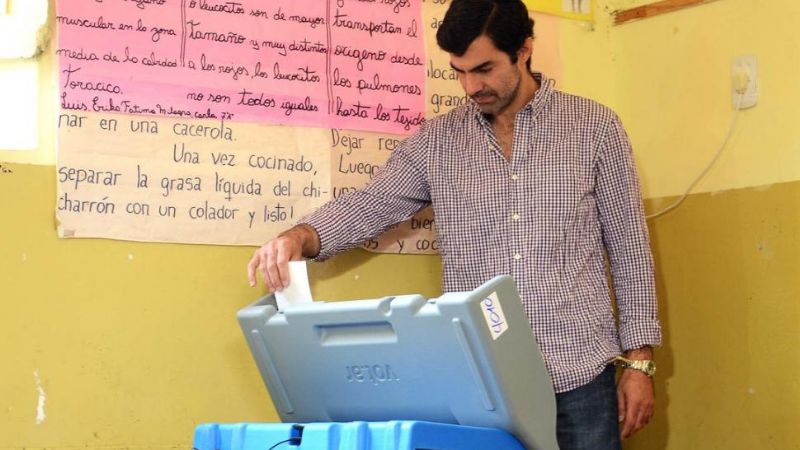 En Salta, cinco frentes pujan por suceder a Urtubey