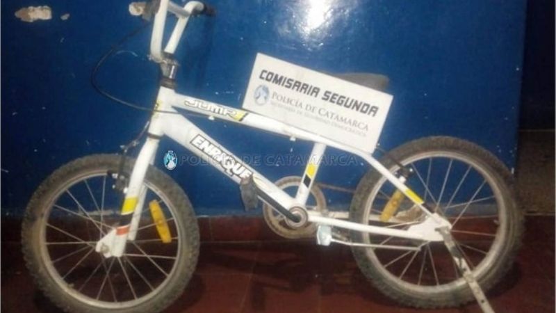 Escapó de la policía por los techos de las casas