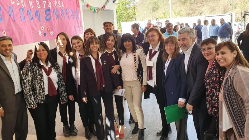 La Escuela N°374 de Los Ángeles celebró su centenario