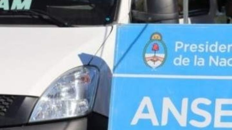 Repudio de empleados por operativo de ANSES con un candidato