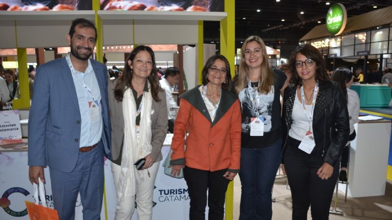 Lucía visitó la Feria Internacional de Turismo