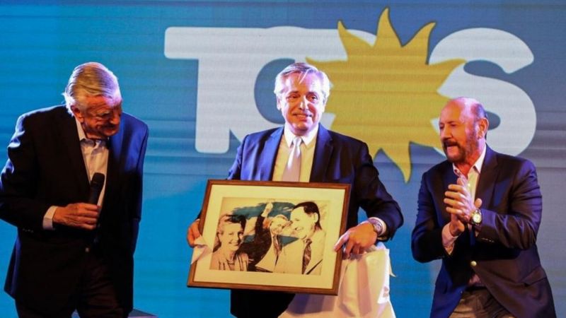 Alberto encabezó el acto homenaje a Perón en la sede del PJ