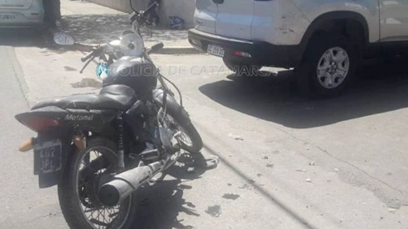 Chocaron una moto y una camioneta