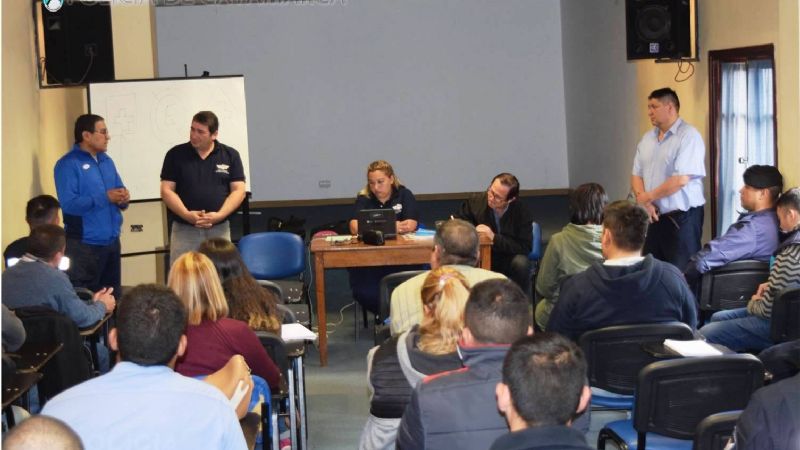 Policías participaron de un curso de capacitación