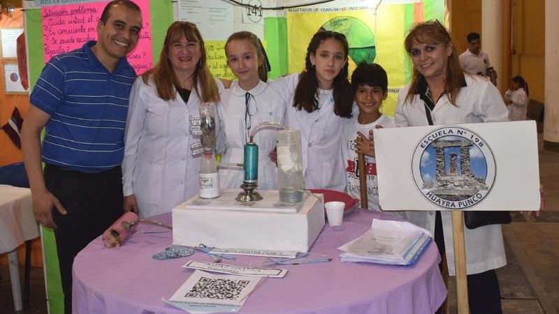 Alumnos de toda la provincia exponen sus trabajos en la Feria de Ciencias