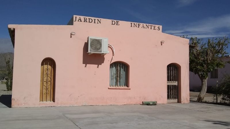 Alumnos no tienen clases desde hace dos semanas