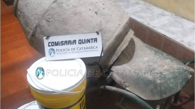 Adolescente demorado por el robo de una hormigonera y materiales de construcción