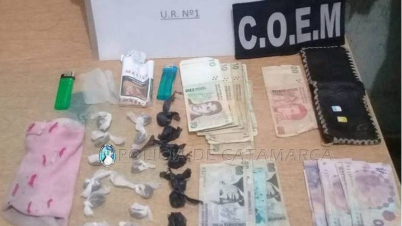Demoran a un adolescente, secuestran droga y dinero en efectivo