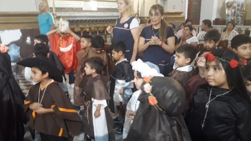 Fiesta de todos los  Santos con los niños en la Catedral