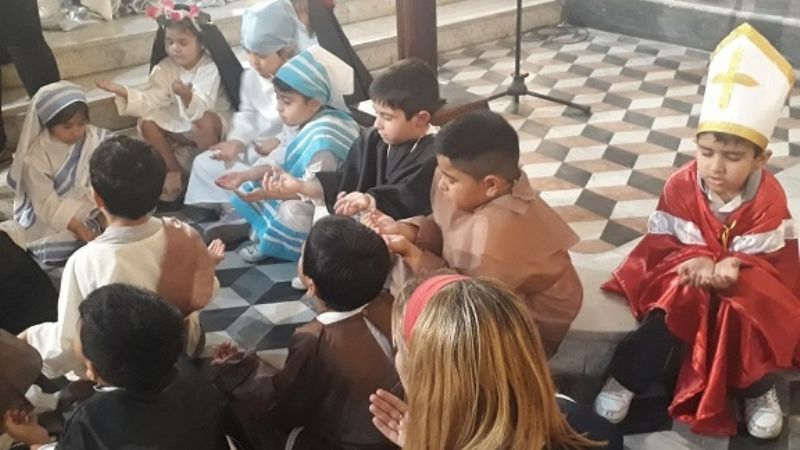 Fiesta de todos los  Santos con los niños en la Catedral
