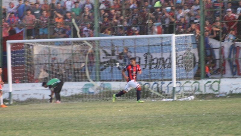 San Lorenzo le ganó en todo a V. Cubas: en Femenino y Masculino
