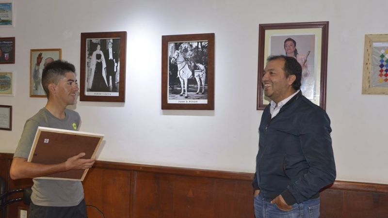 Sánchez entregó reconocimientos a deportistas destacados de Santa María