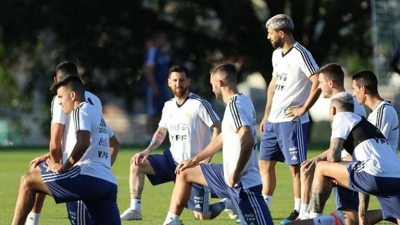 La Selección vuelve a entrenar con Messi y Agüero en el plantel
