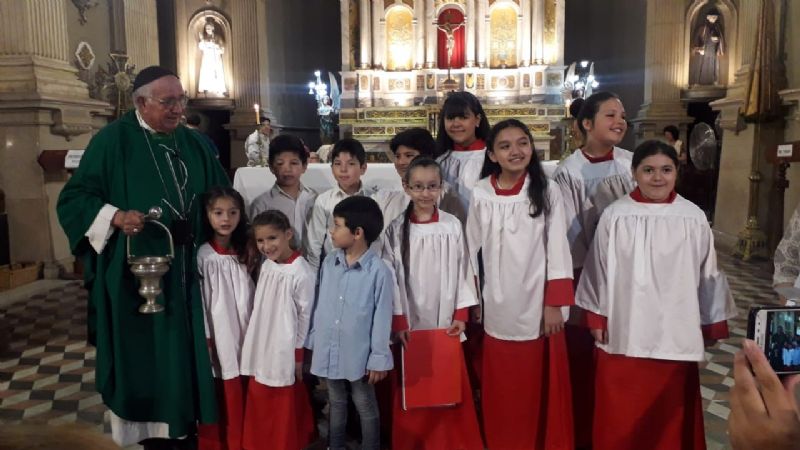 Emotivo debut del Coro de Niños de la Catedral