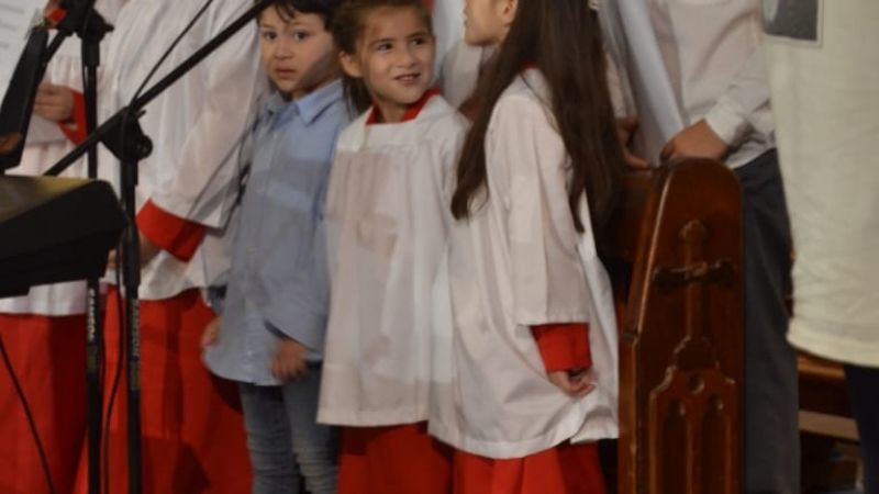 Emotivo debut del Coro de Niños de la Catedral