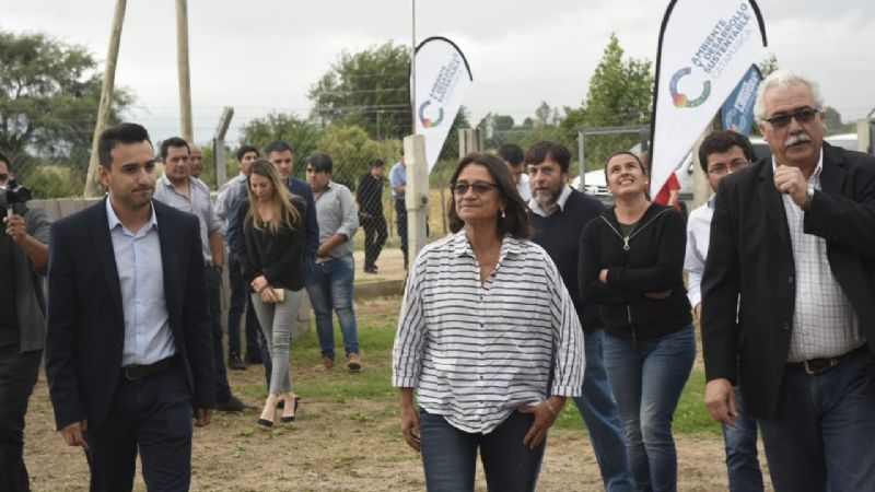 Lucía inauguró un vivero en Los Altos