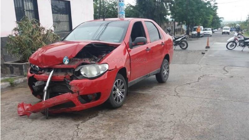 Dos heridos tras un choque en las Mil Viviendas