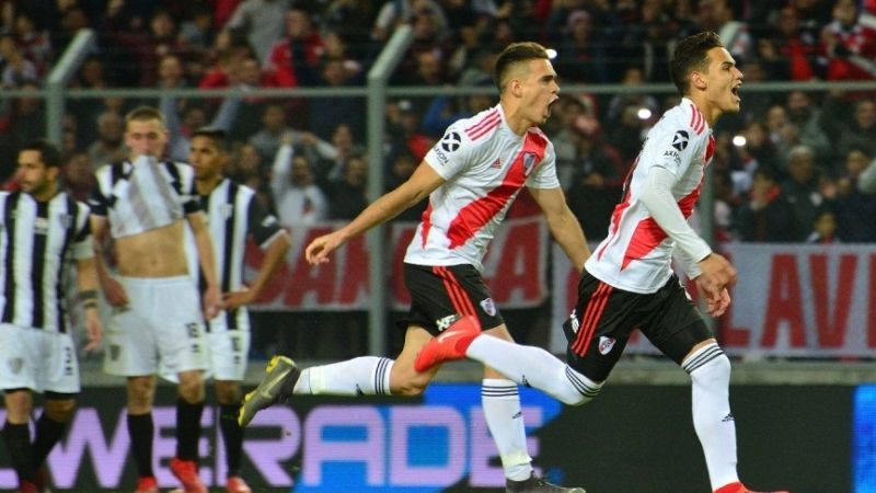 River Plate y Estudiantes de Caseros por la otra semifinal