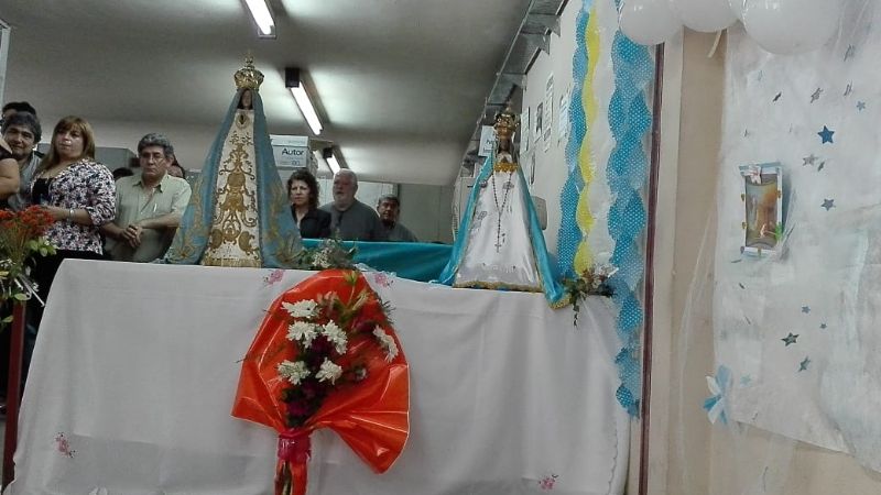 En Catastro, se vive una fiesta con la visita de la Virgen Morena
