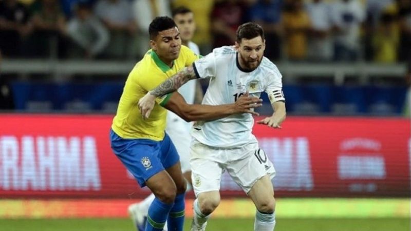 Con la vuelta de Messi, Argentina enfrenta hoy a Brasil