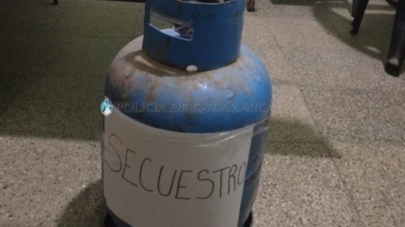 Recuperan una garrafa de gas
