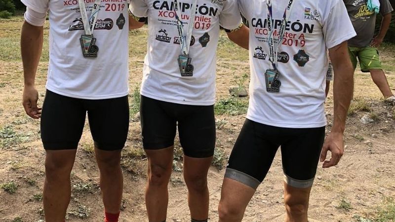 Ceci Vázquez y Exequiel Navarro los “capos” del XCO