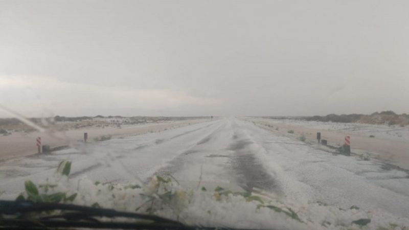 Piedra y lluvia torrencial en el Oeste