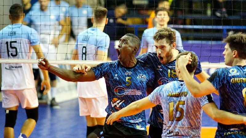 Ateneo resultó un duro rival para el Bolivar, en la A1