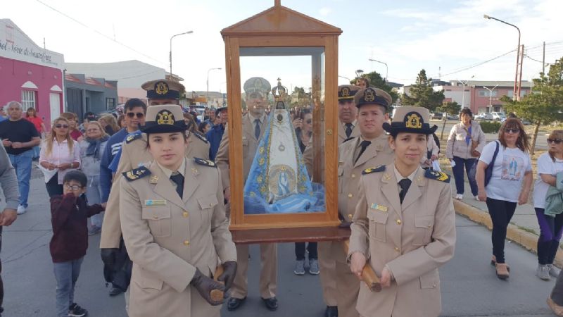 Caleta Olivia renovó su amor a la Madre del Valle