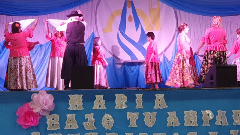 Caleta Olivia renovó su amor a la Madre del Valle