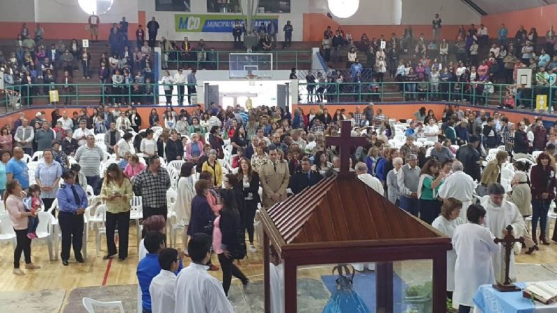 Caleta Olivia renovó su amor a la Madre del Valle