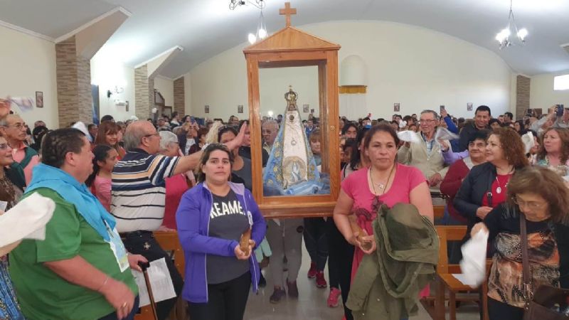 Caleta Olivia renovó su amor a la Madre del Valle