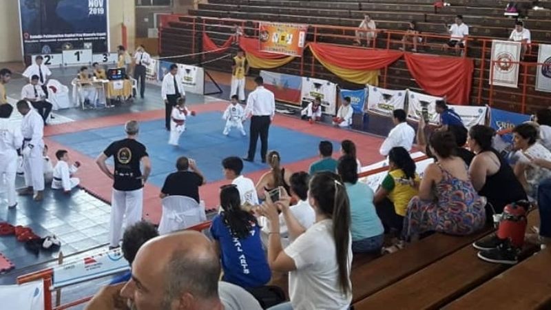 81 medallas logró la UCK en el Sudamericano FSK realizado en el “Poli”