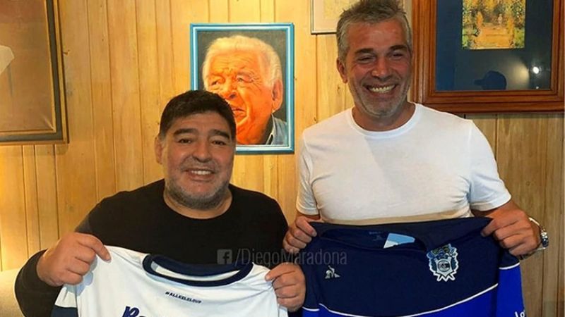 Al final, Diego Maradona no se va de Gimnasia