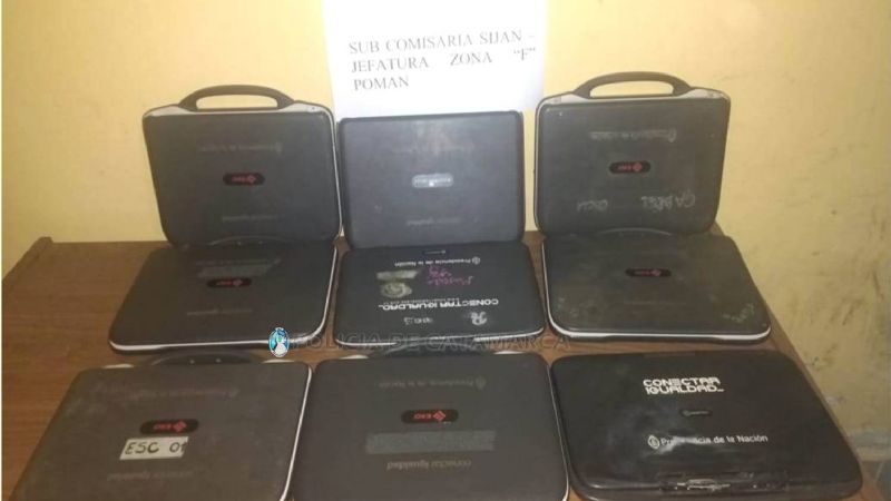 Tres menores involucrados en el robo de 9 netbooks en una escuela